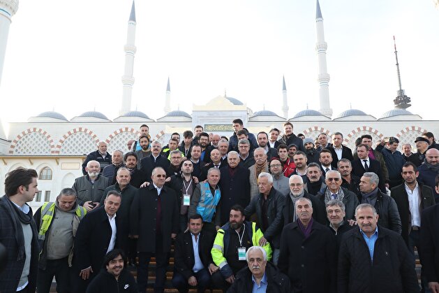 First adhan called at Istanbul's landmark Çamlıca mosque