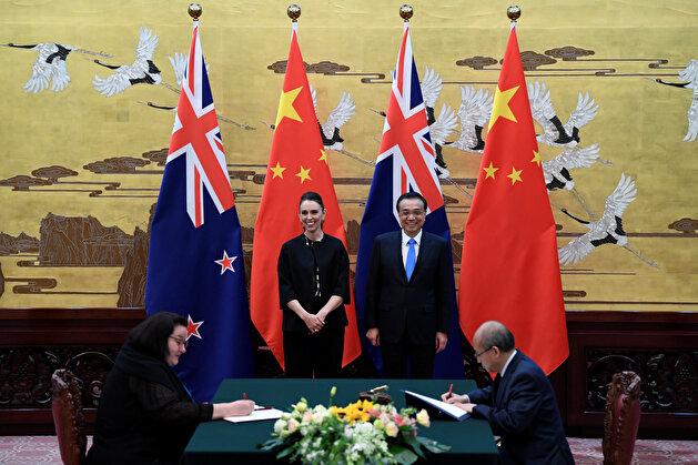 New Zealand Prime Minister Jacinda Ardern meets Chinese President Xi Jinping in Beijing