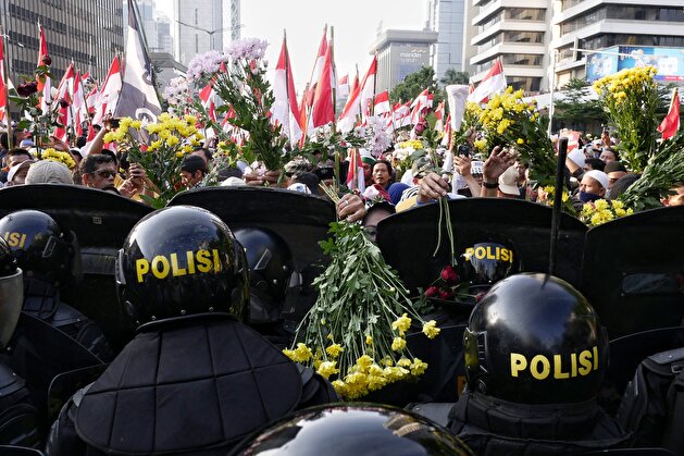 Mass rally in The Elections Supervisory Agency in Jakarta
