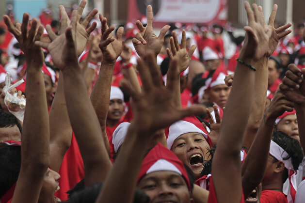 Prisoners celebrate the 74th Indonesian independence