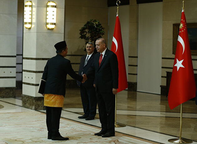 Indonesia's ambassador presents the letter of credence to Turkey's Erdoğan