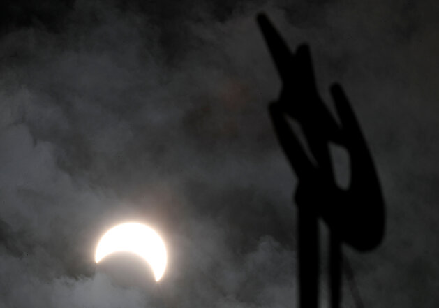 Dazzling solar eclipse across the world