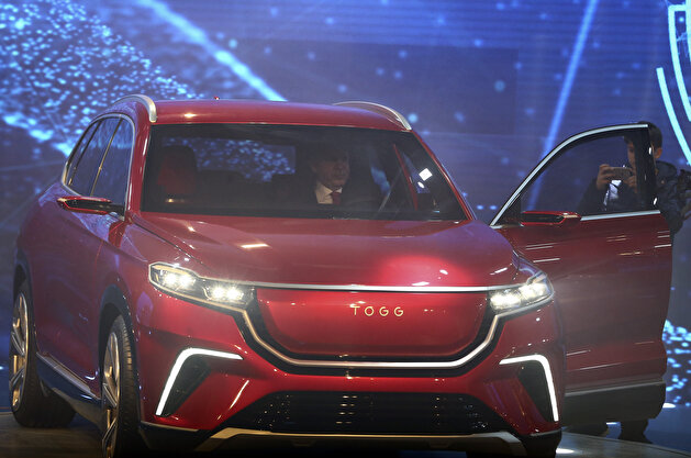 Turkey unveils prototype of first indigenous car