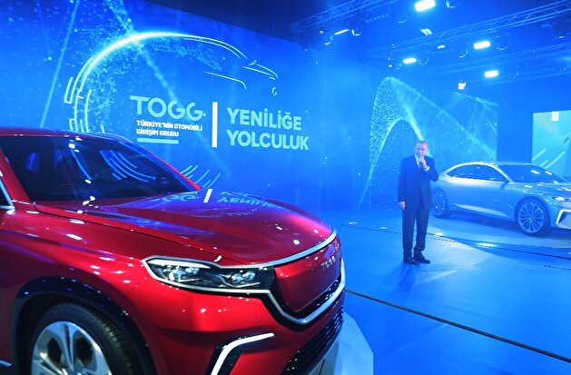 Turkey unveils prototype of first indigenous car