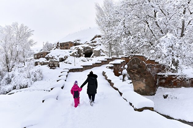 Snow turns Turkey's historical Ahlat into winter wonderland