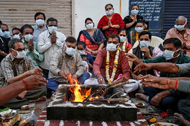Hindus attend cow urine party for protection against coronavirus in New Delhi