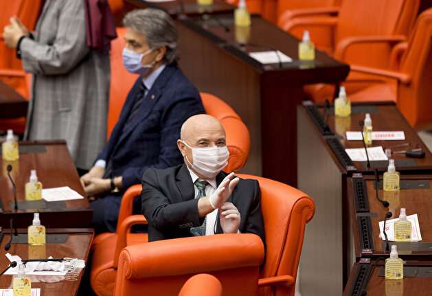 Turkish MPs don masks and gloves at general assembly meeting