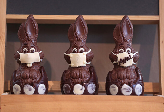 Not just people, chocolate Easter bunnies need to wear masks in Belgium too