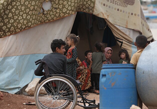 Syrian kids try to enjoy life despite all hardships in Idlib's refugee camps
