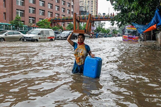 Floods hit Bangladesh's Dhaka