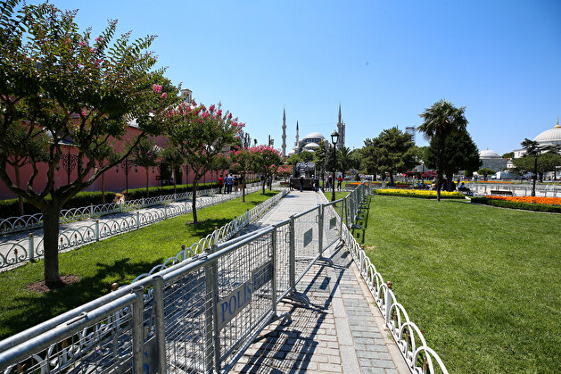Preparations continue around Hagia Sophia to be opened to worship