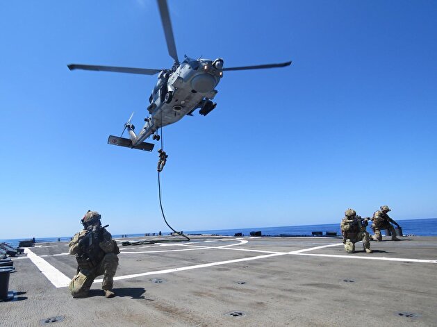 Turkish soldiers conduct training in Mediterranean
