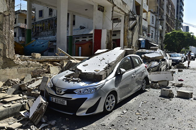 Massive explosions in Beirut rock entire city, kill over 100 and injure 4,000