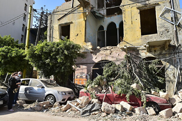 Massive explosions in Beirut rock entire city, kill over 100 and injure 4,000