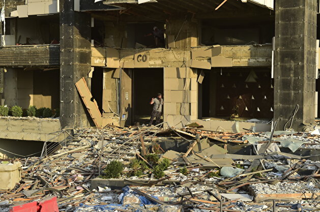 Massive explosions in Beirut rock entire city, kill over 100 and injure 4,000