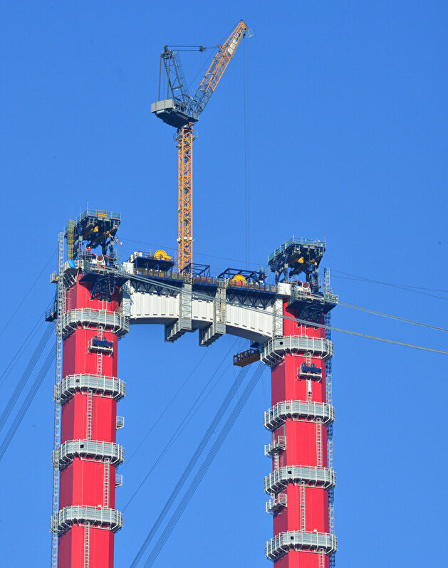 Turkey's new '1915 Çanakkale Bridge' towers over 300-meter Eiffel Tower
