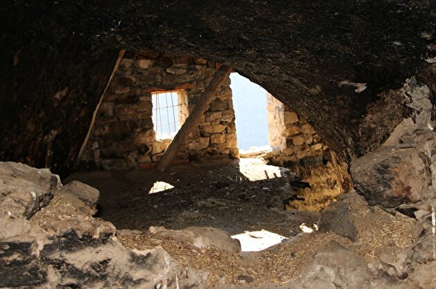 Stunning 1,126-year-old stone-carved duplexes unveiled in SE Turkey