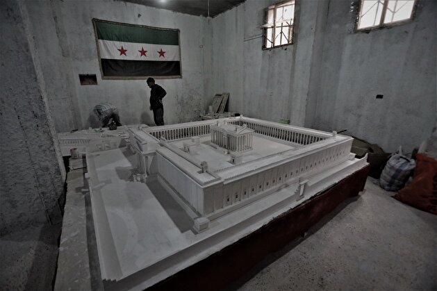 Syrian man creates gorgeous replica of ancient city Palmyra