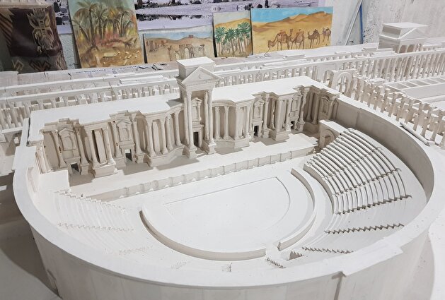 Syrian man creates gorgeous replica of ancient city Palmyra