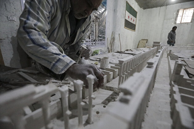 Syrian man creates gorgeous replica of ancient city Palmyra