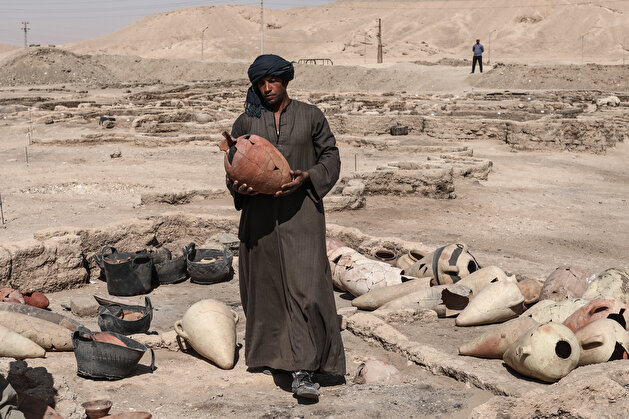 3,000-year-old 'lost golden city' discovered in Egypt