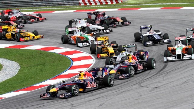 Bakü sokakları Formula 1'e hazırlanıyor