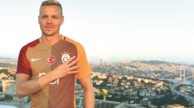 Galatasaray'dan çifte bomba