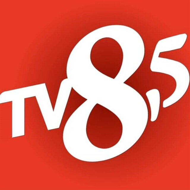 8 canlı