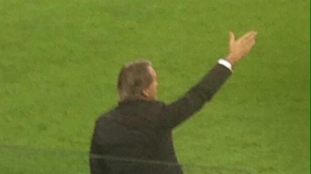 Mancini'nin pantolonunun başına gelenler maçın önüne geçti!​