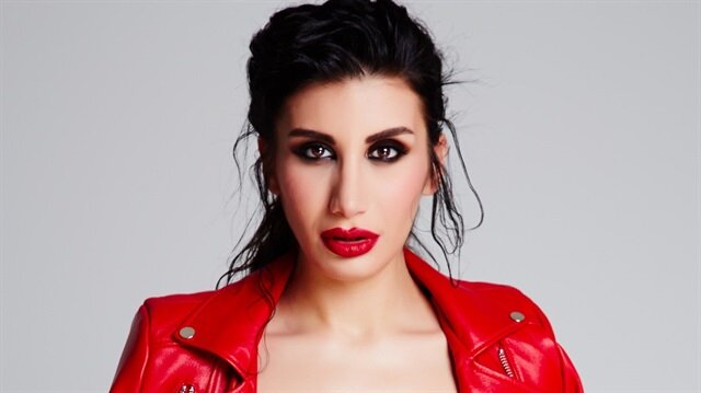 irem derici hastaliginin ardindan ilk kez sahnede iste ilk mesaji