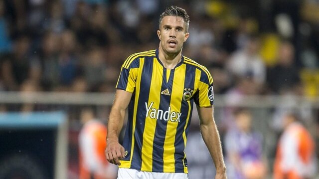 Feyenoord'tan beklenen Van Persie açıklaması