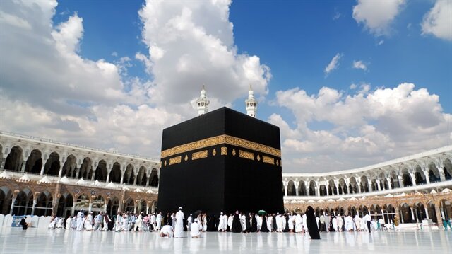 Gerçekleştirilen düzenlemeden önce Umre maksadı ile Suudi Arabistan'a gelen ziyaretçiler sadece Mekke ve Medine'ye giriş yapabiliyordu.