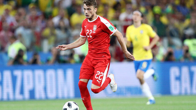 Adem Ljajic, topla ilerlerken.