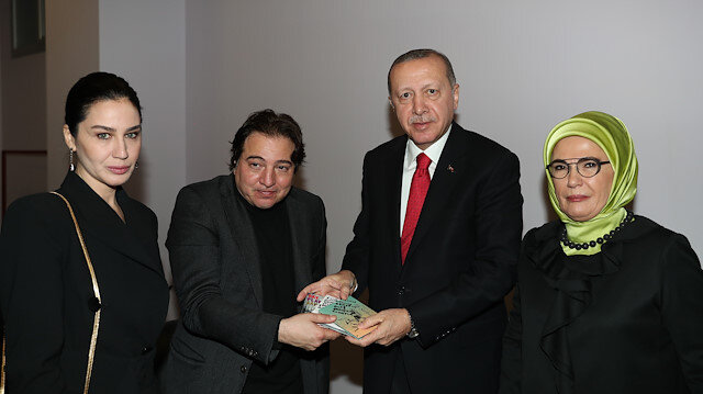 Ece Dağıstanlı ve Fazıl Say, Cumhurbaşkanı Erdoğan ve Eşi Emine Erdoğan'ı konser sonrası kuliste ağırladı.