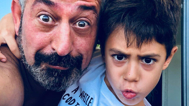 Cem Yılmaz ve oğlu Kemal Yılmaz. 