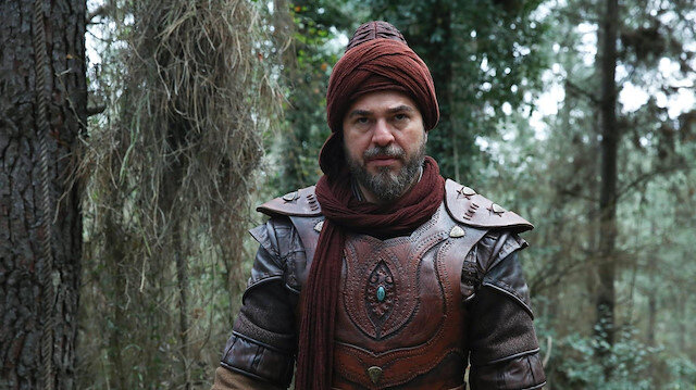Engin Altan Düzyatan, Burak Özçivit'in oynayacağı 'Osman Gazi' rolü için, ''Burak kardeşim hakkını verir'' dedi. 