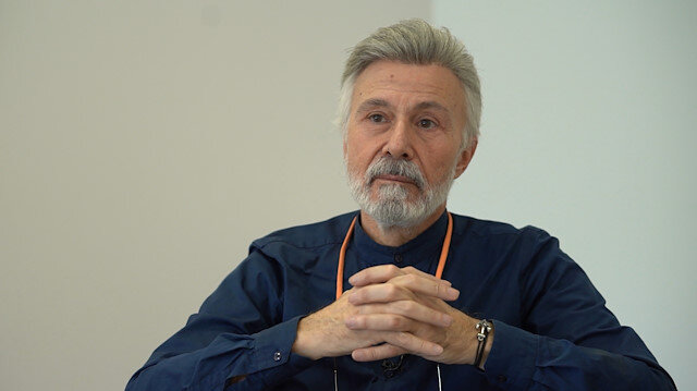 Prof. Dr. Mim Kemal Öke, Boğaziçi Üniversitesi'nde karşılaştığı baskıyı, ''Boğaziçi aldatmasın, içlerinden geldim'' sözleriyle anlattı.