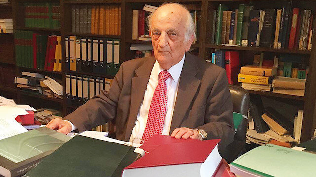 ​Fuat Sezgin  : Akademide bir âlim
