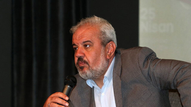 Kur’ân-ı Kerîm’de ilk âyet olan “ikra/oku” hitâbı emirden ziyâde hatırlatmadır.
