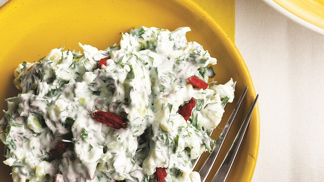 Goji Berryli Ot Salatası