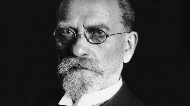 Edmund Husserl