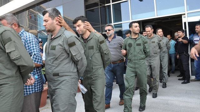 Darbeci subaylar