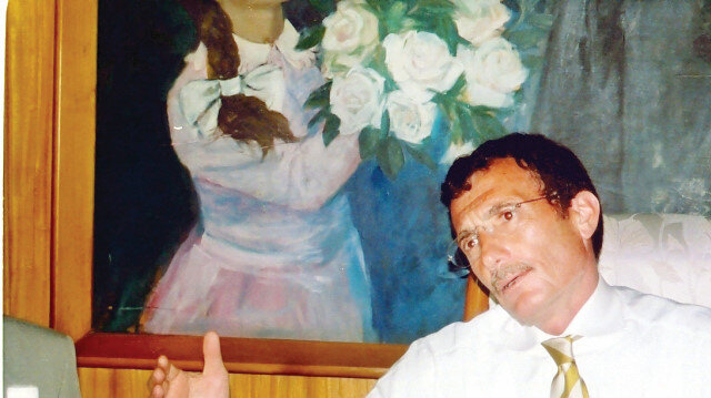 Olaylar karşısındaki dik duruşu, kararlı, hareketli ve olaylara anında çözüm bulabilme yeteneği, her şeyin kanunlar gerekçe gösterilerek ertelenmemesi gerektiğini, yine kanunlar çerçevesinde ama yapılabilir olduğunu, daha da önemlisi, bir bürokratın inisiyatif alabilme özelliği olması gerektiğini, risk alabilmesi ve konusuna hakim olması gerektiğini yaşayarak öğretti.