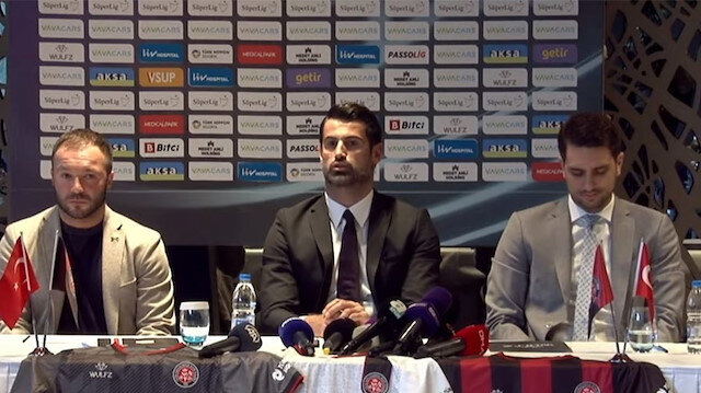 Karagümrük Volkan Demirel'i tanıttı