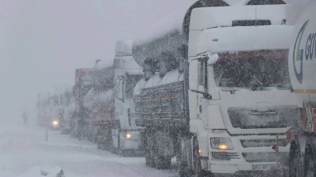 ​6 ilde ağır taşıtlara trafik yasağı: İstanbul dahil