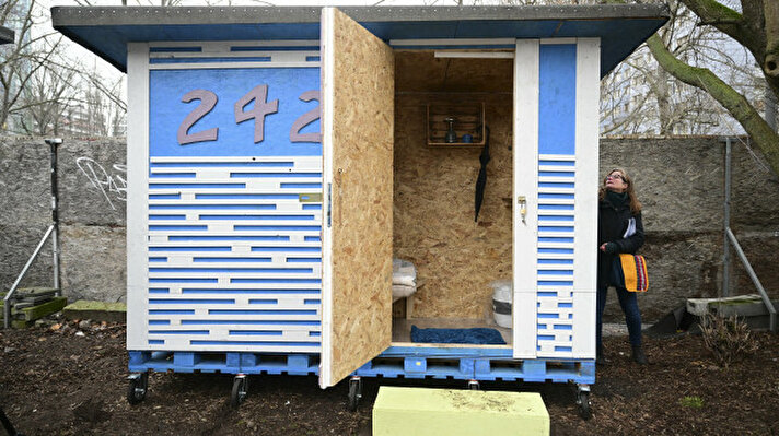 <p>Ces <strong>"petites maisons" </strong>seront disponibles pour les sans-abri à partir du lundi 30 janvier. Crédit photo : AA</p>
