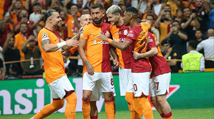 <p>Galatasaray forması giyen Kerem Aktürkoğlu, Barış Alper Yılmaz, Abdülkerim Bardakcı, Kerem Demirbay ve Lucas Torreira sosyal medya hesabından tepki göstererek paylaşımlarda bulundu.</p>