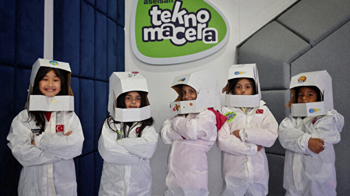 <p>إسطنبول.. "أسيلسان" تحلق بالأطفال في الفضاء بمهرجان تكنوفيست</p>