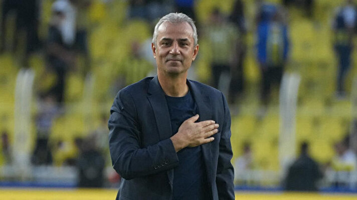 <p>Fenerbahçe Teknik Direktörü İsmail Kartal, bazı oyuncuların ayrılığını onayladı</p>
