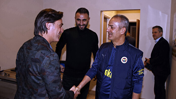 <p>A Milli Takım Teknik Direktörü Vincenzo Montella, Samandıra'da Fenerbahçe'yi ziyaret etti.</p>
